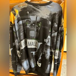 Women’s graphic sweater